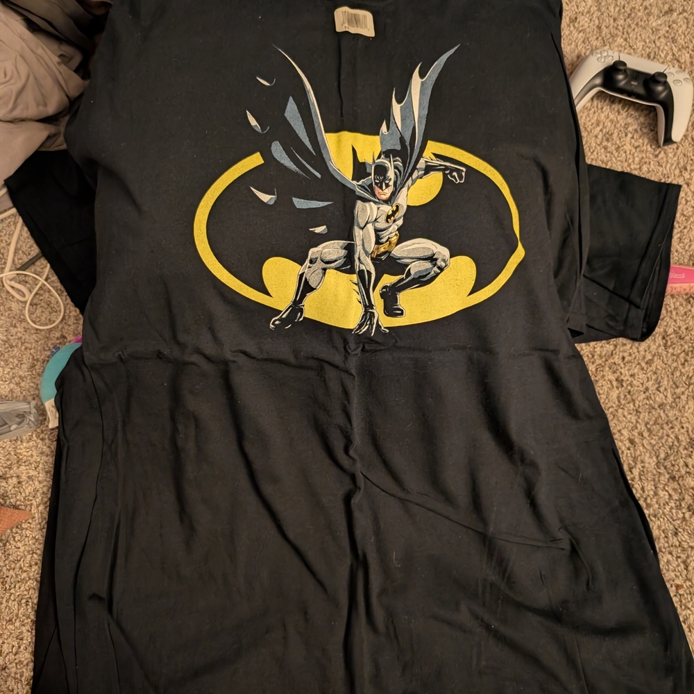 Men's Black Batman Graphic Tee